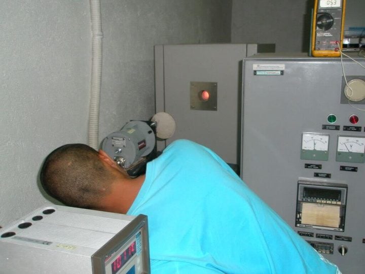 Calibration of Pyrometers using Black Body