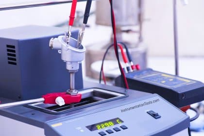 How to Measure the Stability and Uniformity of a Temperature Bath?