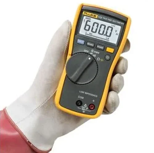 Fluke 113 Digital Multimeter