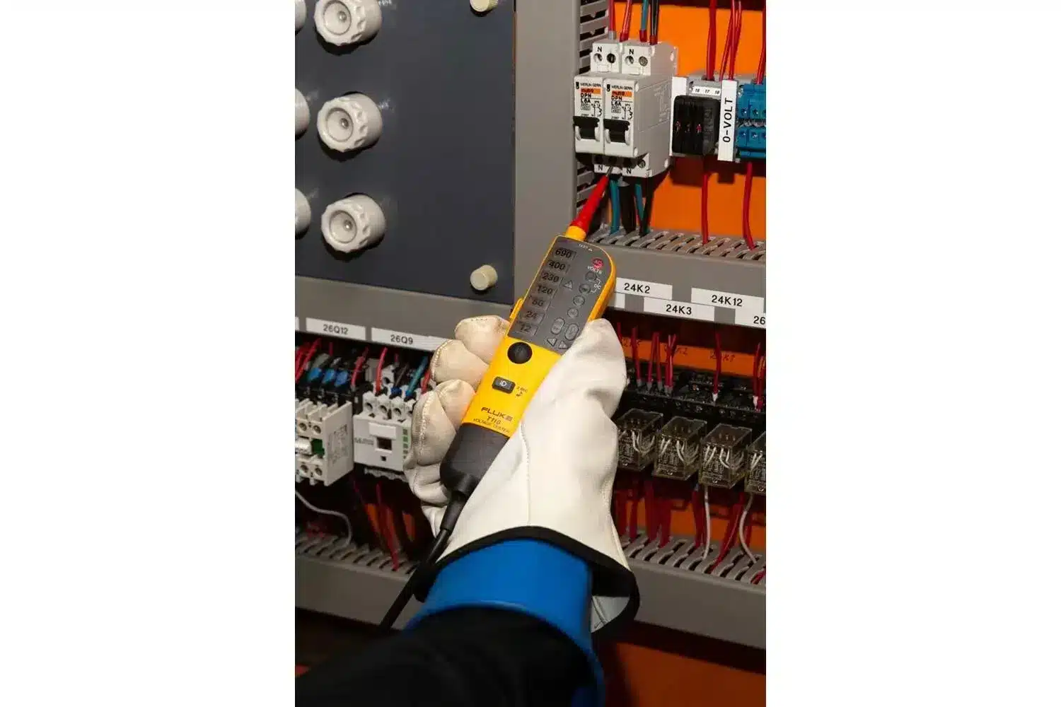 Fluke T110 Voltage Tester