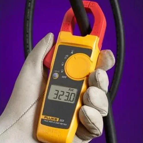 Fluke 323 Clamp Meter