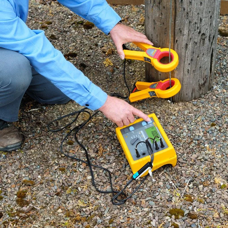 Fluke 1625-2 Earth Ground Tester Kit
