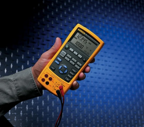 Fluke 724/APAC/EMEA Temperature Calibrator